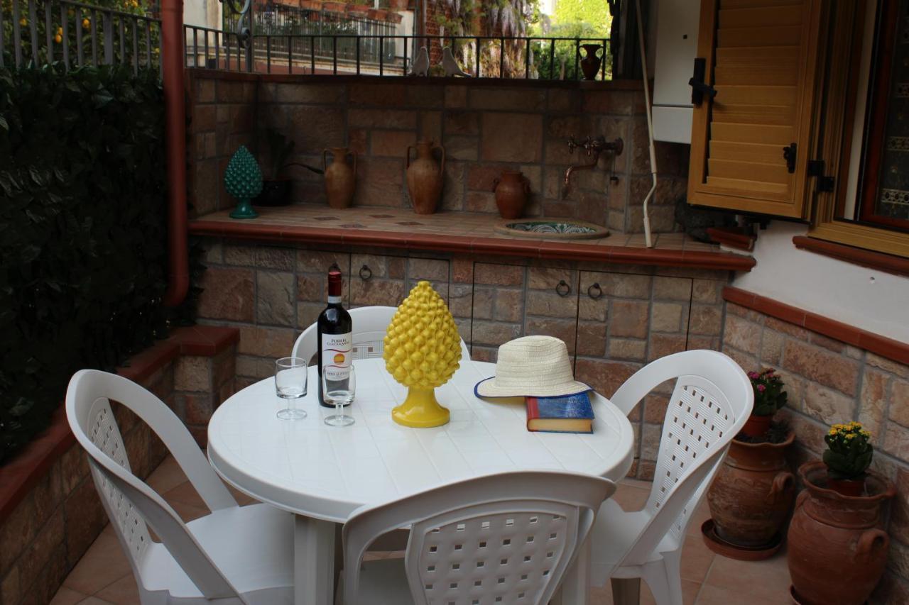 La Nina Apartment Taormina Exterior foto